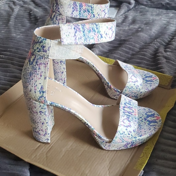 Mix No. 6 Shoes - Chunky Heels.  Beach tie dye snake skin